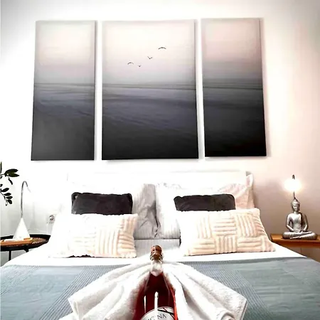 Penthouse With Sunset View Near The Apartment *